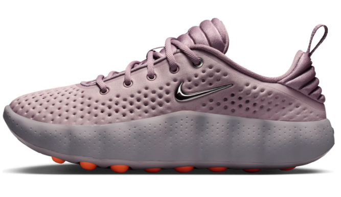 WMNS Nike Mind 002 ‘Light Violet Ore / Purple Smoke’ – HQ4310-200
