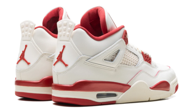Air Jordan 4 WMNS 'Valentine's Day' HV0823-108