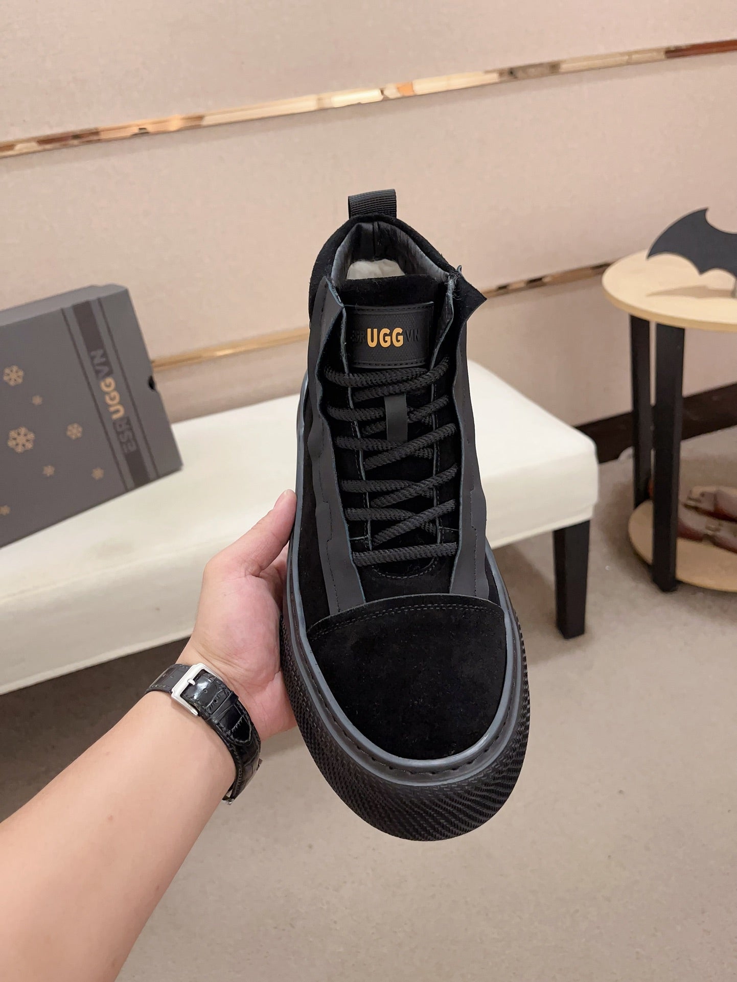 UGG Neumel Chukka Boot — The Gift They’ll Actually Wear Every Day (EU 39–44)