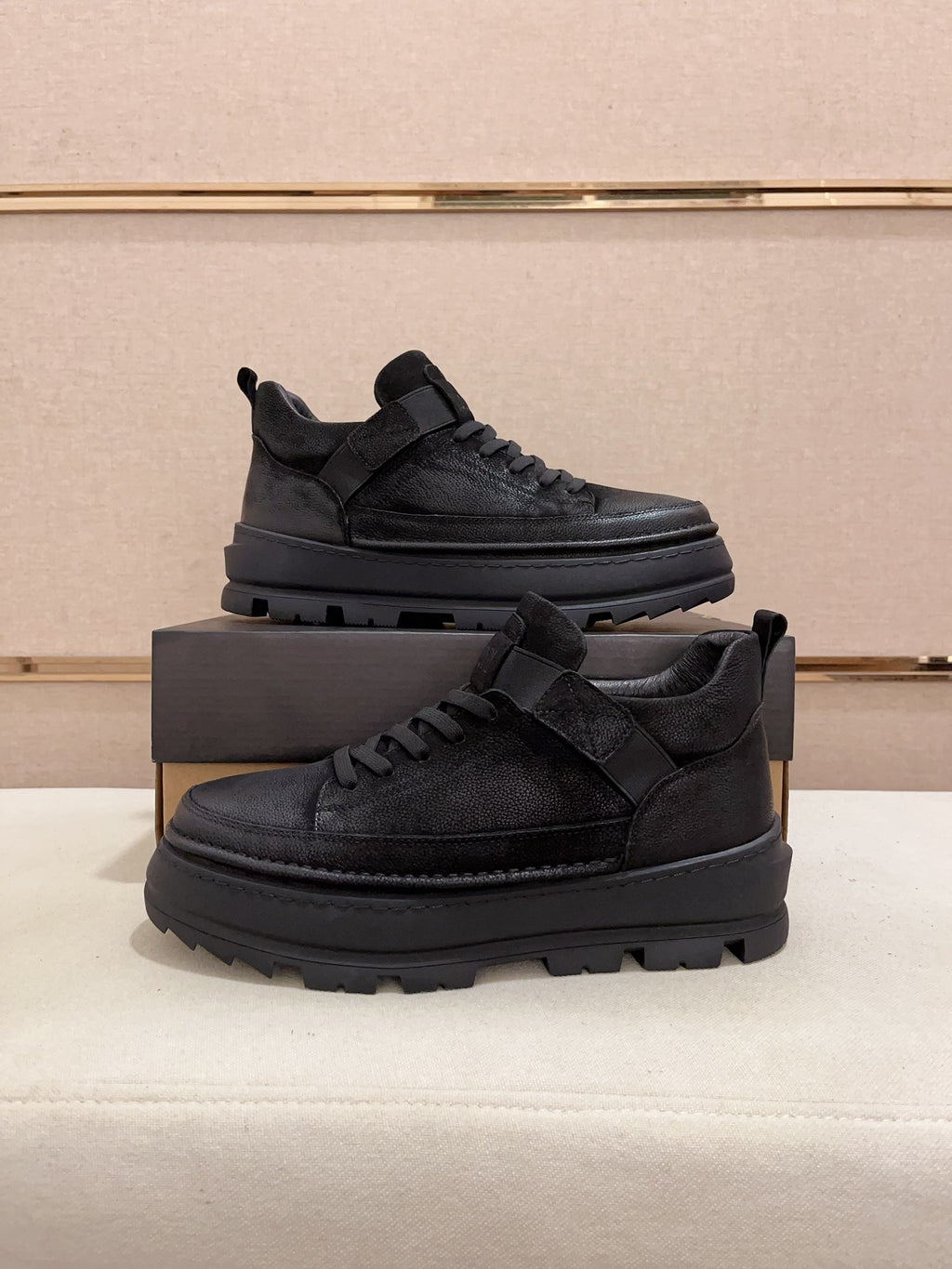 UGG Tasman Slipper | Shearling Slip-On