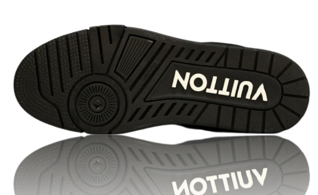 Trainer Low 'Monogram Black Embossed'